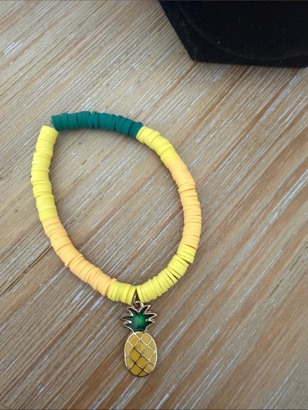 Pineapple Charm Beaded Stretch Bracelet - Yellow & Green